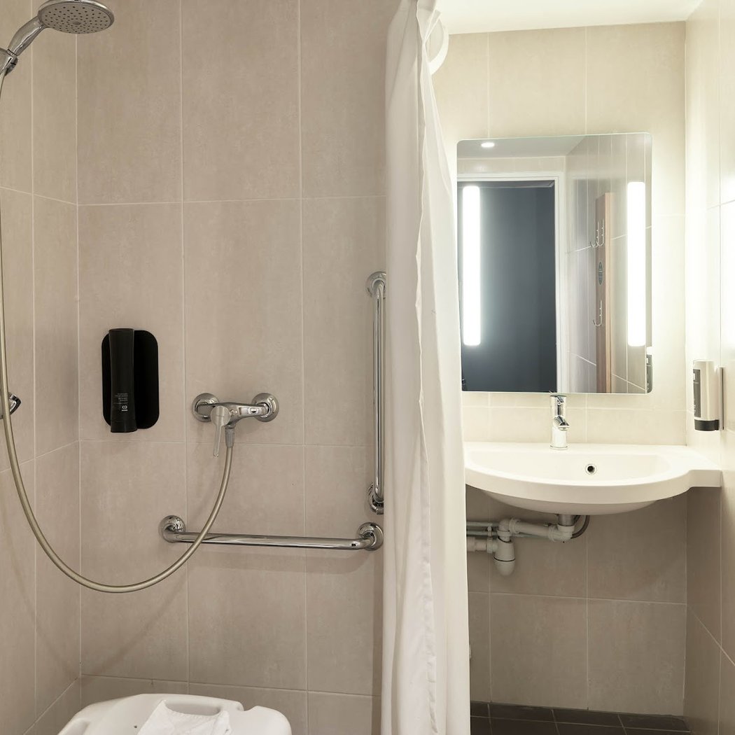B&B HOTEL Paris Sud Châtenay-Malabry 3